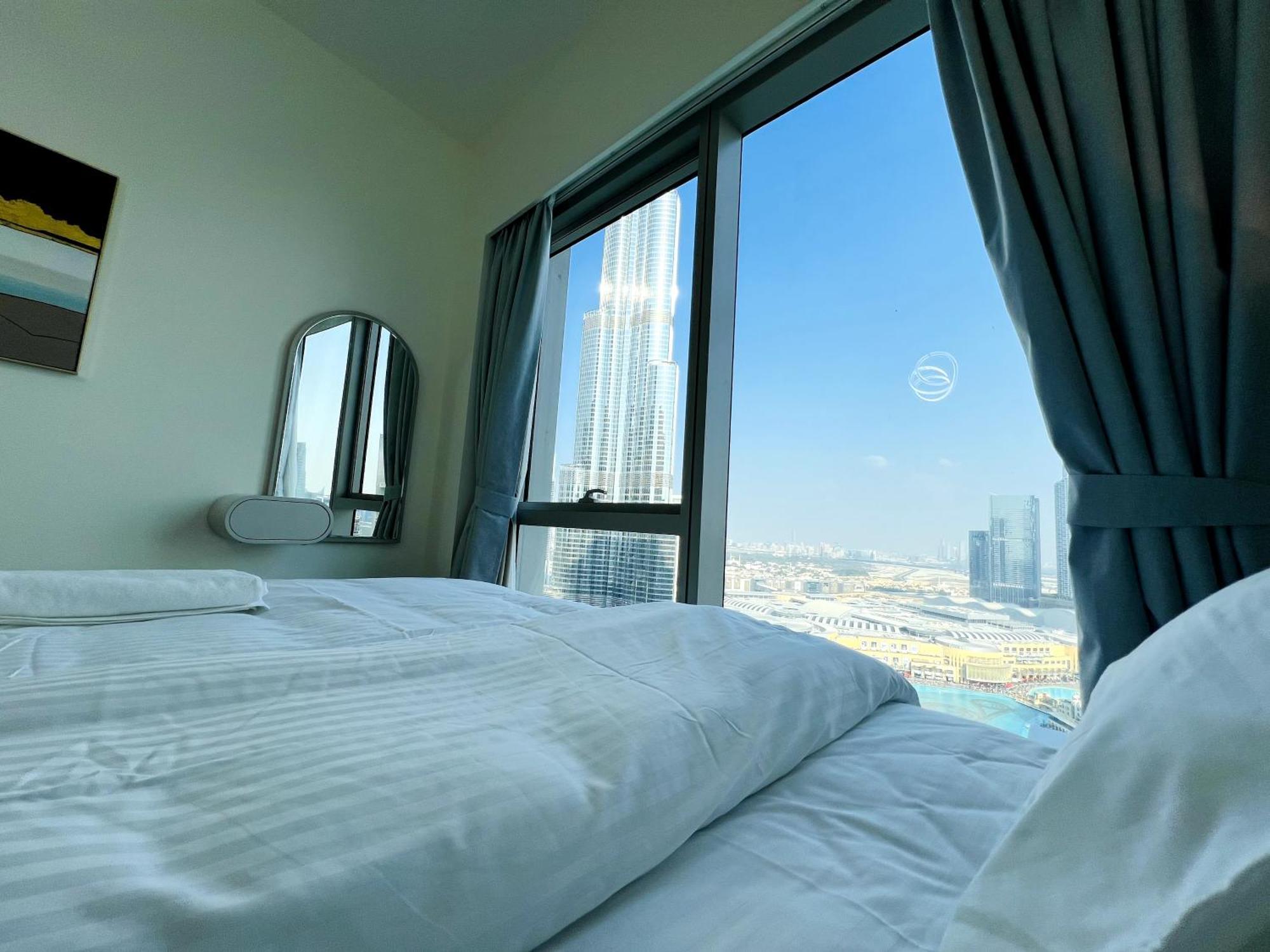 Luxury 2Br Apartment Burj Khalifa & Fountain Views Dubai Exterior foto