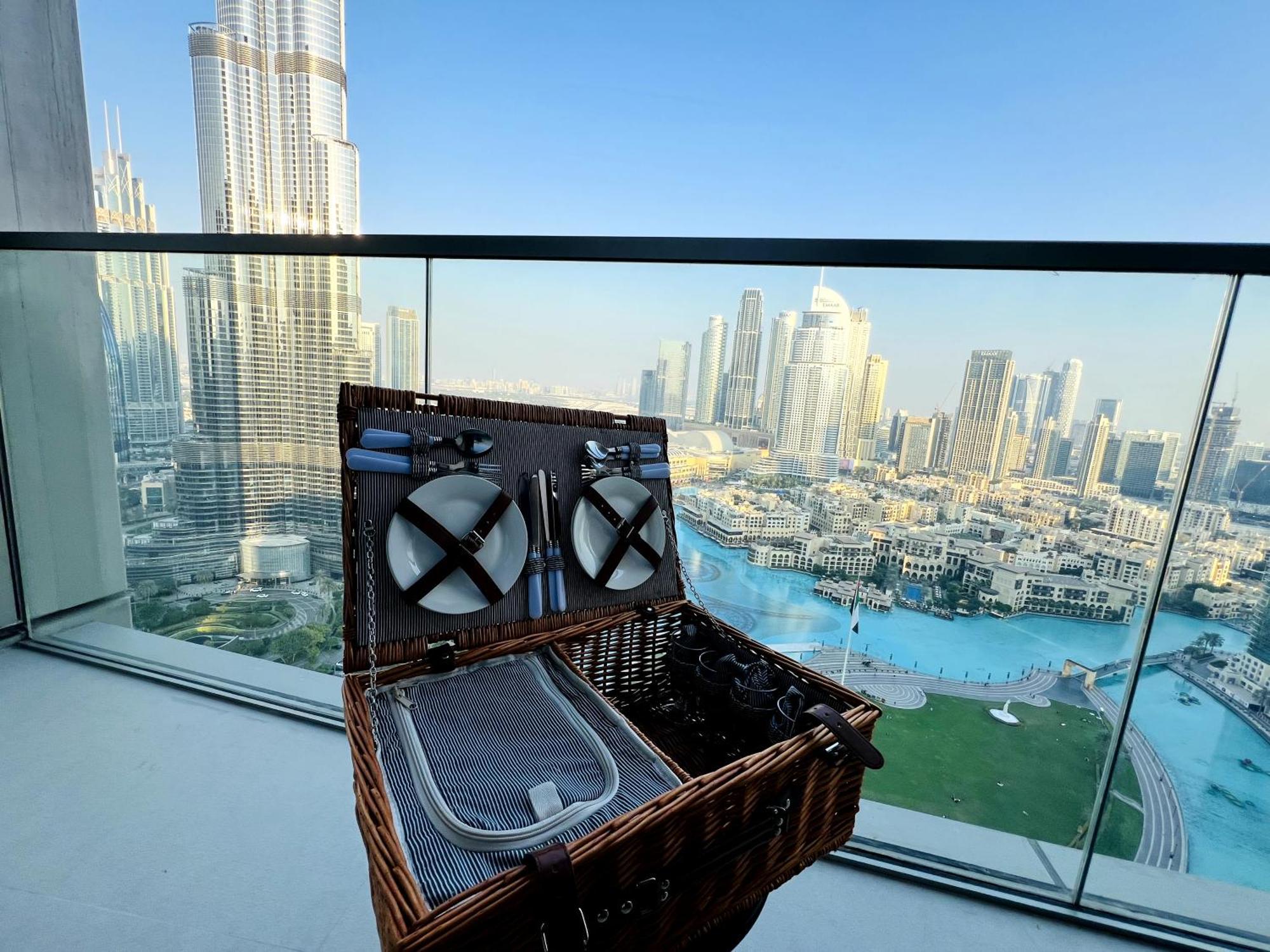 Luxury 2Br Apartment Burj Khalifa & Fountain Views Dubai Exterior foto